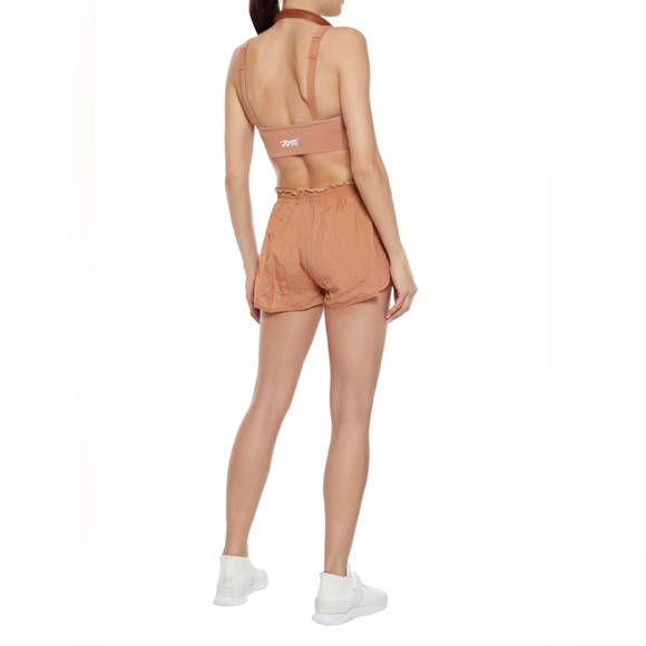 REEBOK X VICTORIA BECKHAM
Snap-detailed crinkled-shell, Size L - Picture 2 of 4